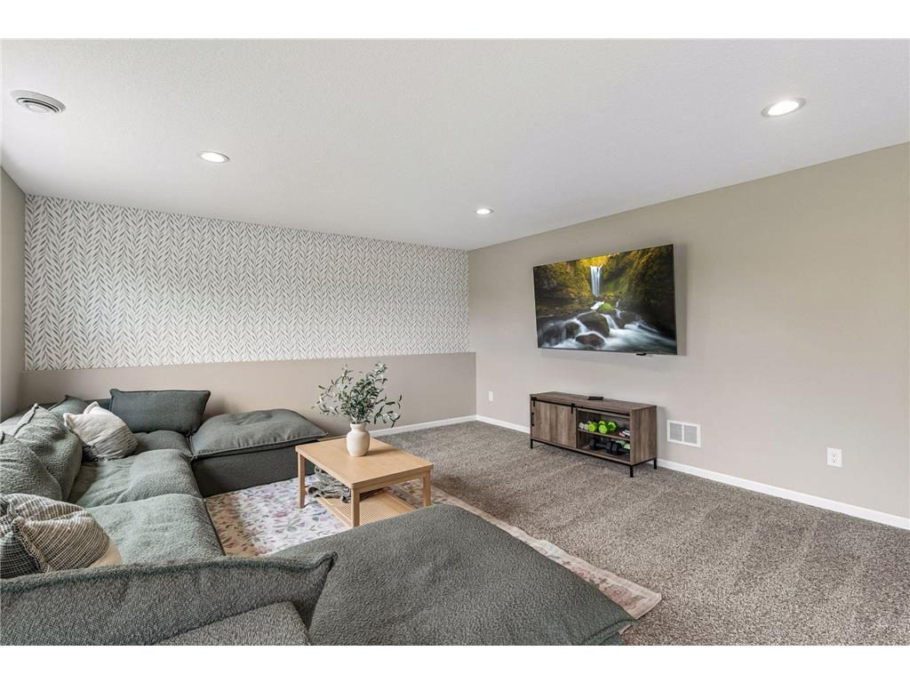1740 Spruce Street Farmington MN 55024 7078507 image16