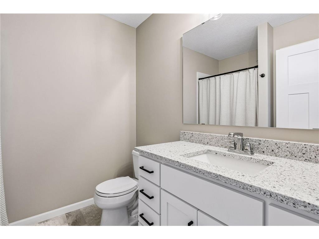 1740 Spruce Street Farmington MN 55024 7078507 image23