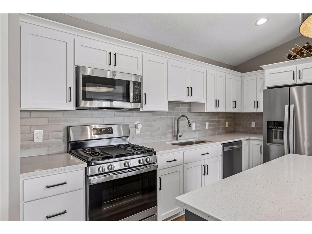 1740 Spruce Street Farmington MN 55024 7078507 image6