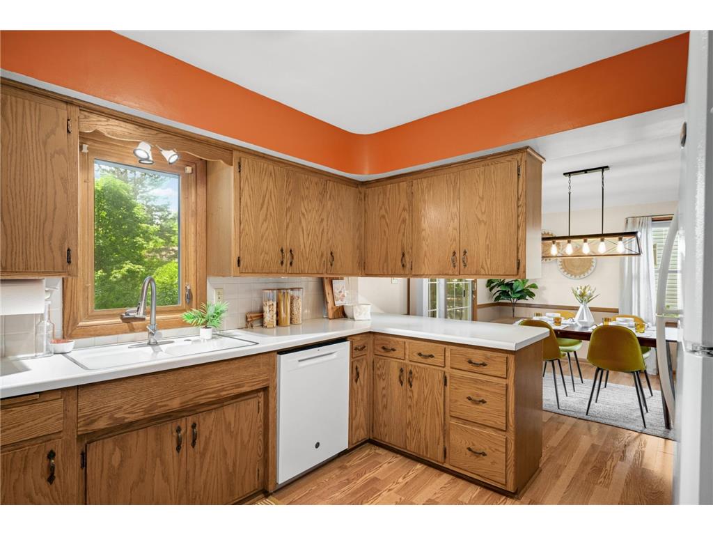 1740 Stanbridge Avenue Roseville MN 55113 7037192 image11