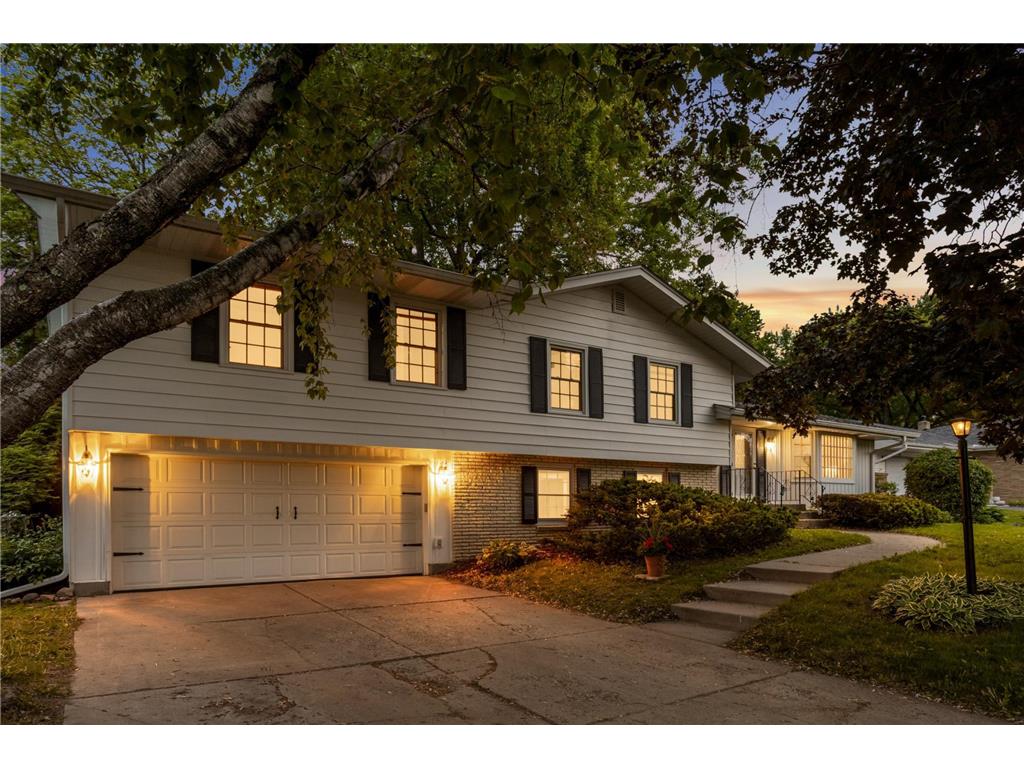 1740 Stanbridge Avenue Roseville MN 55113 7037192 image2