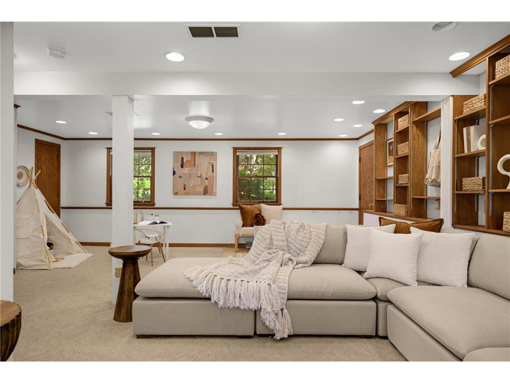 1740 Stanbridge Avenue Roseville MN 55113 7037192 image22