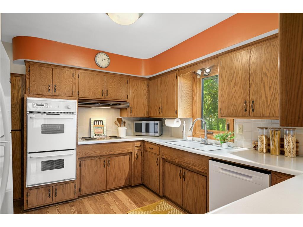 1740 Stanbridge Avenue Roseville MN 55113 7037192 image9
