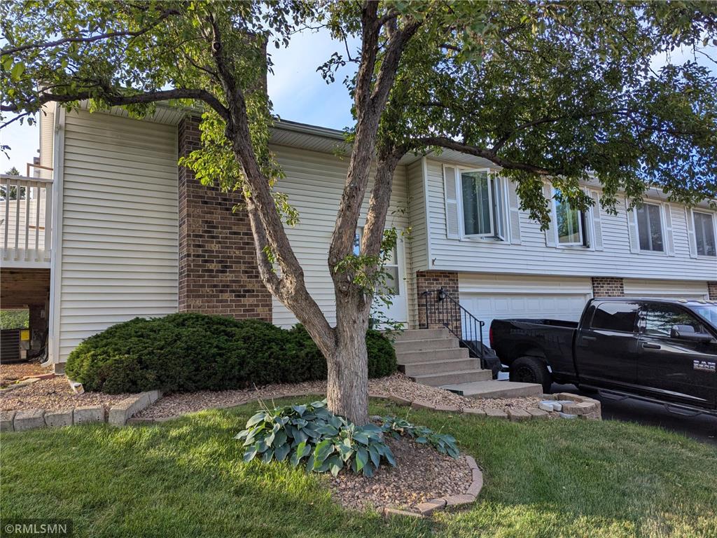 1741 W 140th Street Burnsville MN 55337 7094892 image1
