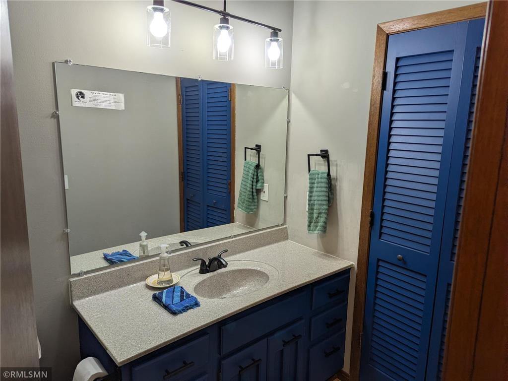 1741 W 140th Street Burnsville MN 55337 7094892 image8