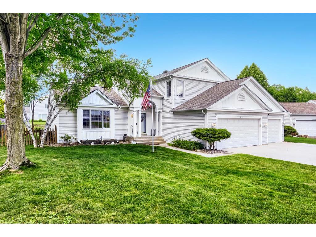 17411 Honeysuckle Court Lakeville MN 55044 7092979 image2