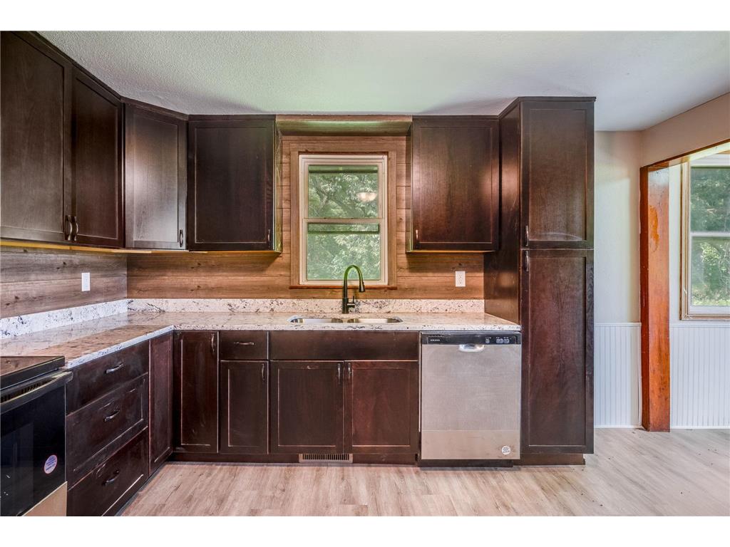 1742 50th Avenue Lake Wilson MN 56151 6771909 image12