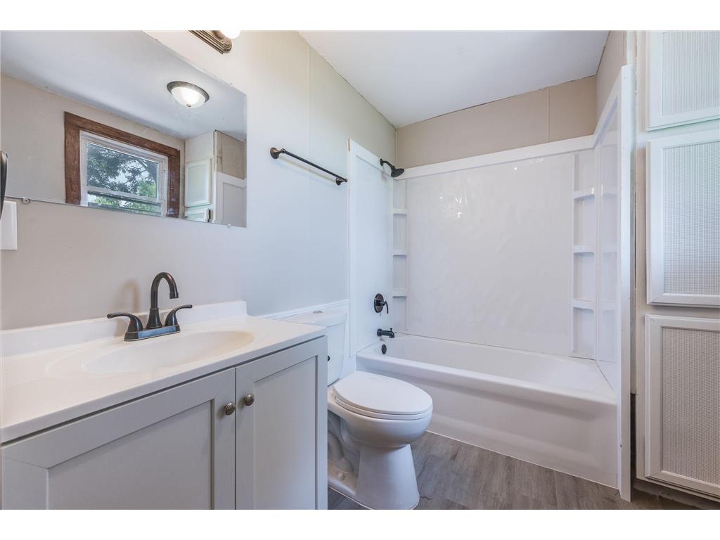 1742 50th Avenue Lake Wilson MN 56151 6771909 image15