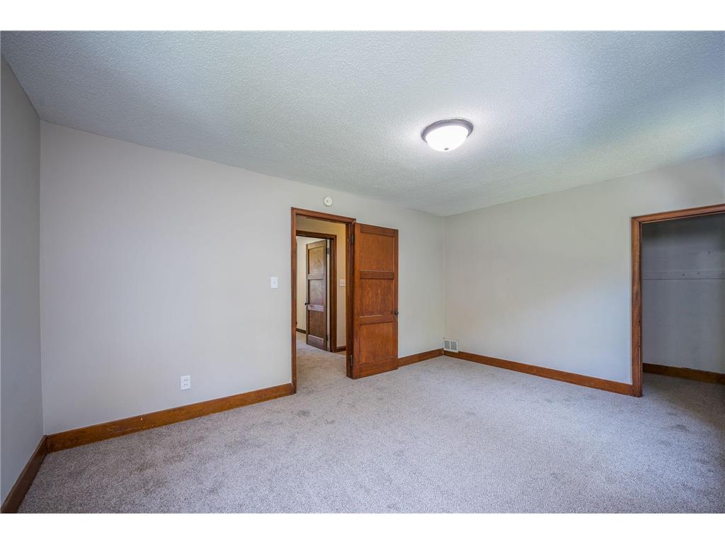 1742 50th Avenue Lake Wilson MN 56151 6771909 image22