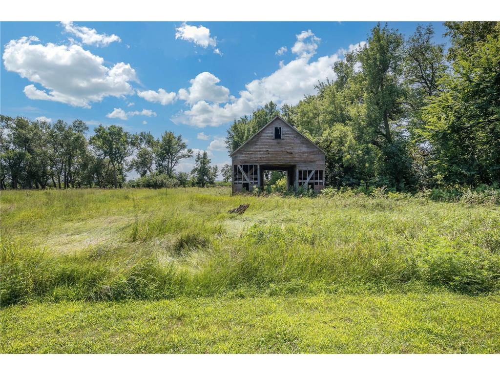 1742 50th Avenue Lake Wilson MN 56151 6771909 image4