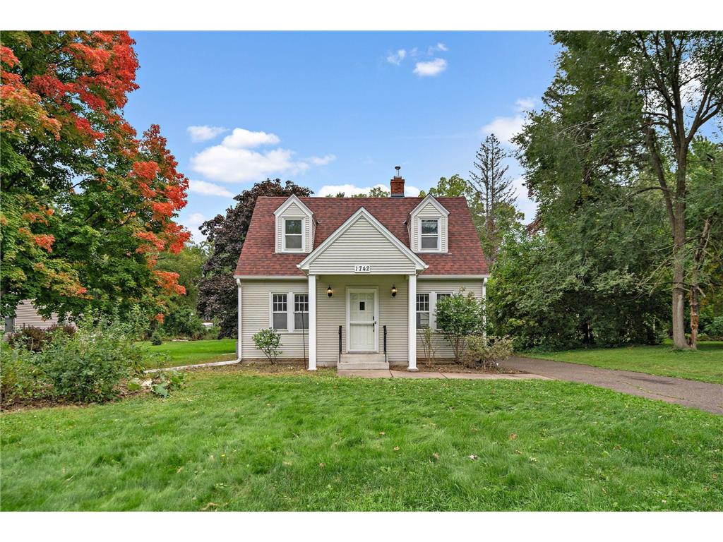1742 Howard Street N Maplewood MN 55109 6789800 image1