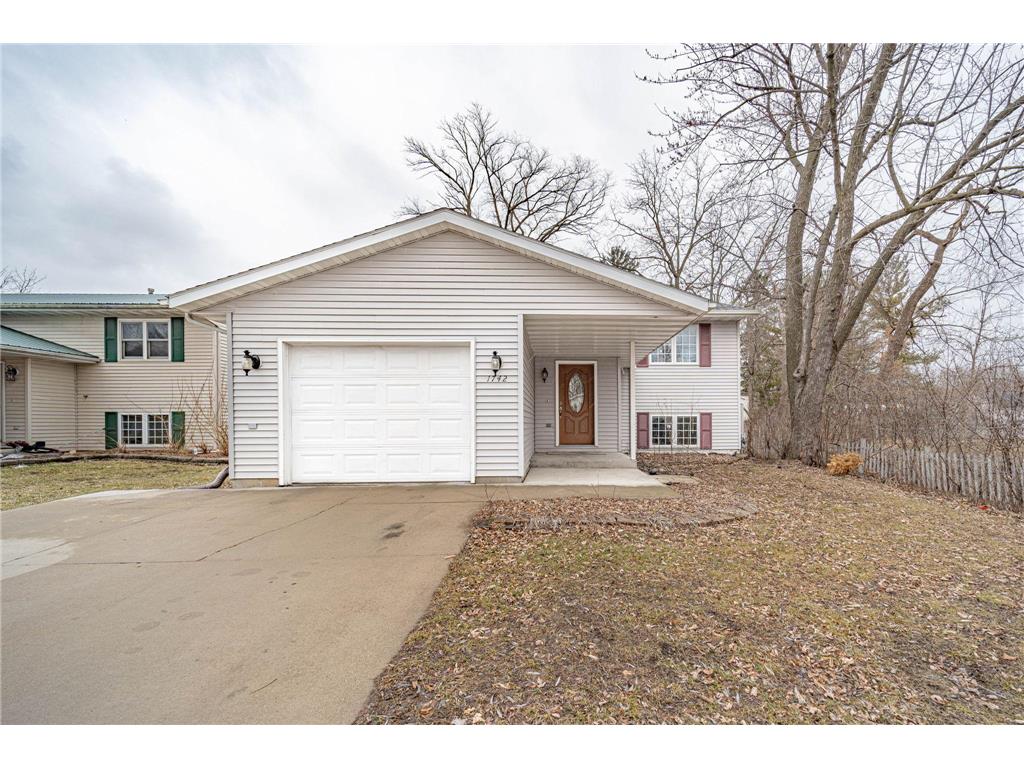 1742 W Center Street Rochester MN 55902 6496677 image1