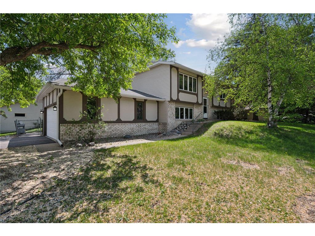 17427 Cherry Drive Eden Prairie MN 55346 6719607 image1