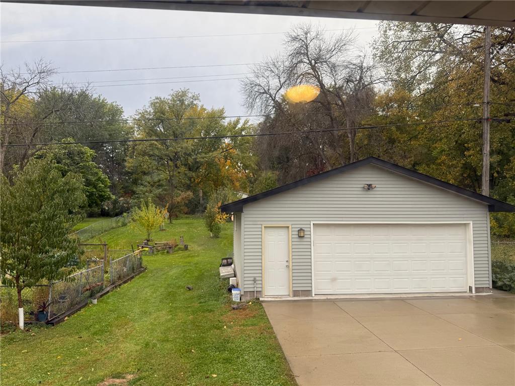 1743 White Bear Avenue N Maplewood MN 55109 6809954 image15