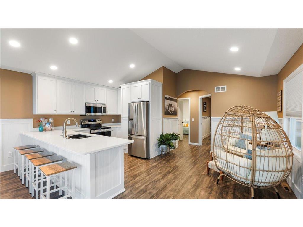 1744 Old Cty Road 120 NE #3 Alexandria MN 56308 - Le Homme Dieu 7038905 image10