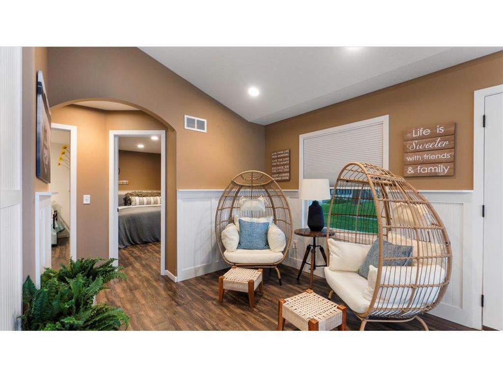 1744 Old Cty Road 120 NE #3 Alexandria MN 56308 - Le Homme Dieu 7038905 image11