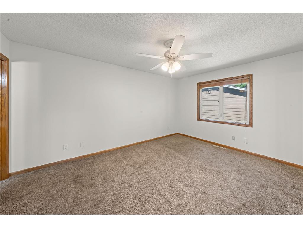 17446 Goldenview Avenue Lakeville MN 55044 7074700 image16