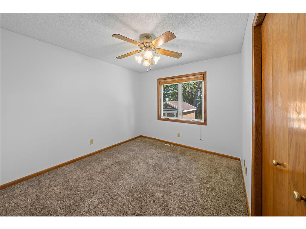 17446 Goldenview Avenue Lakeville MN 55044 7074700 image21