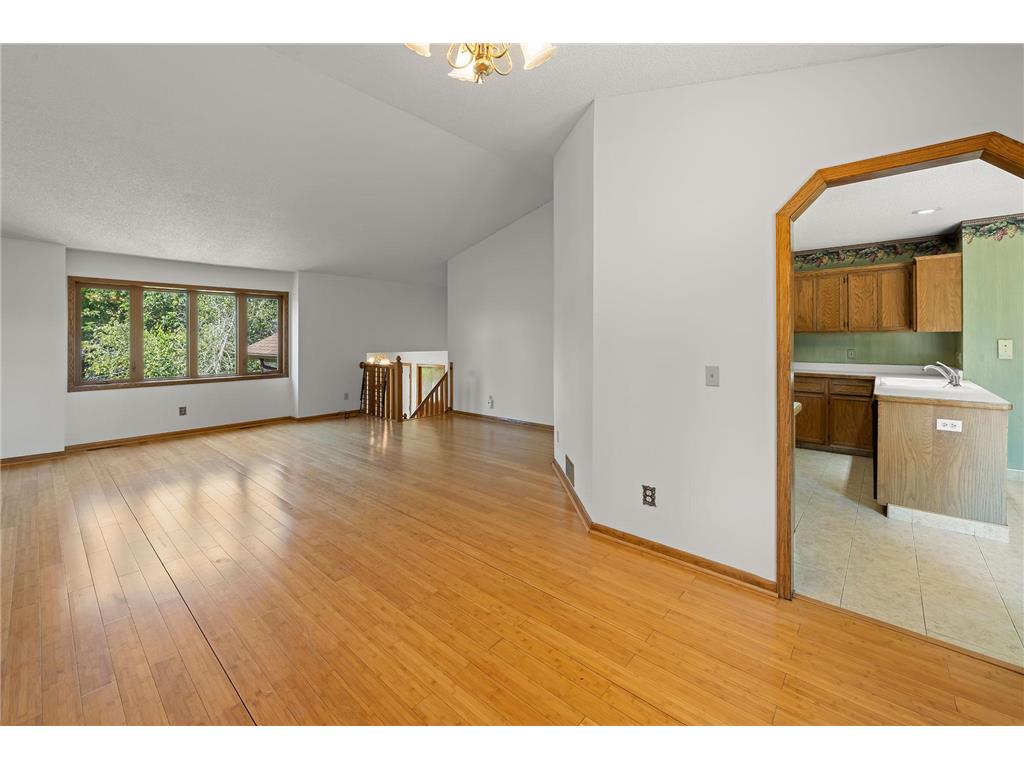 17446 Goldenview Avenue Lakeville MN 55044 7074700 image3
