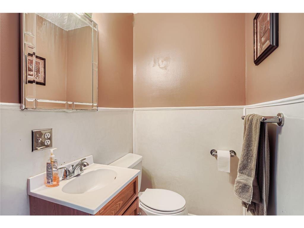 1745 Duluth Street Maplewood MN 55109 6820265 image13