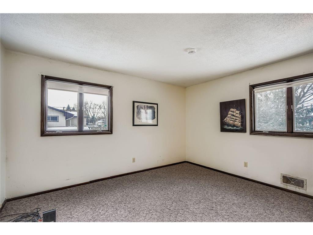 1745 Duluth Street Maplewood MN 55109 6820265 image19