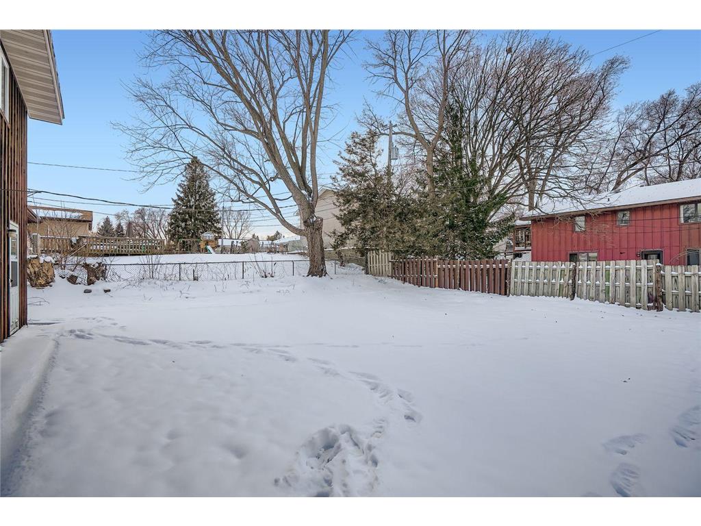 1745 Duluth Street Maplewood MN 55109 6820265 image26