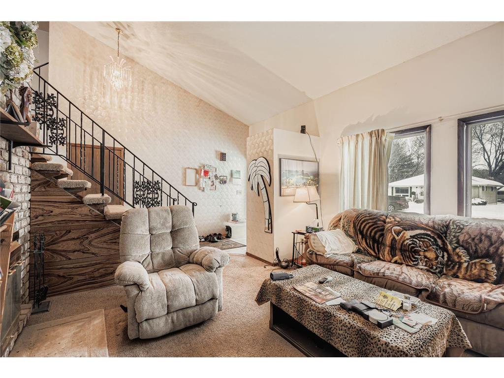 1745 Duluth Street Maplewood MN 55109 6820265 image3