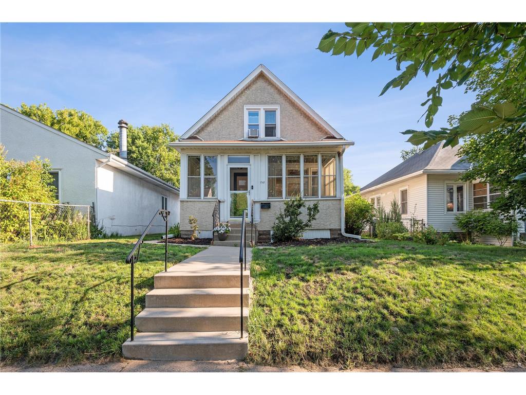 1747 7th Street E Saint Paul MN 55106 6406716 image1