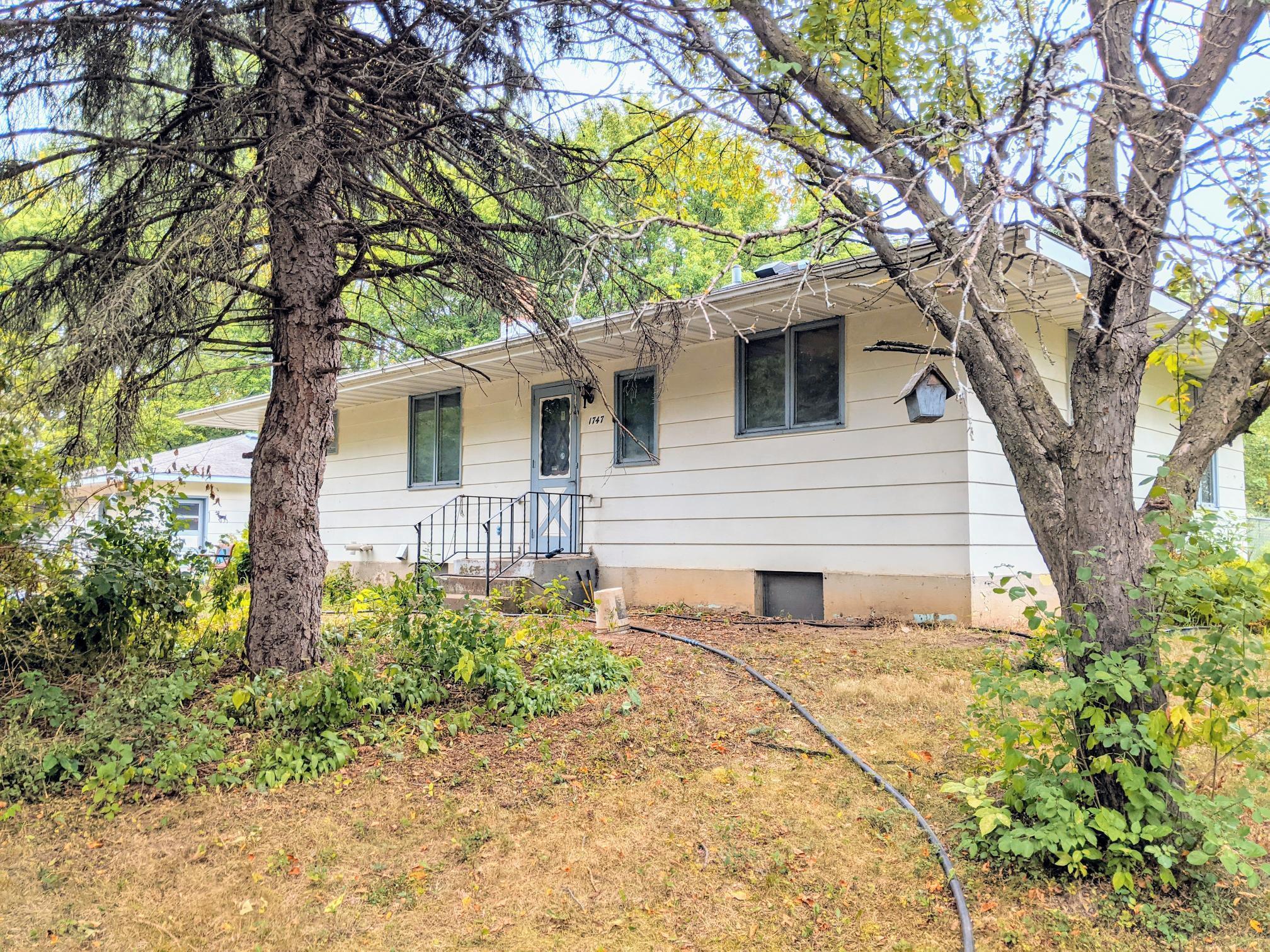 1747 Desoto Street, Maplewood, MN, 55117 MLS 5742887 Edina Realty