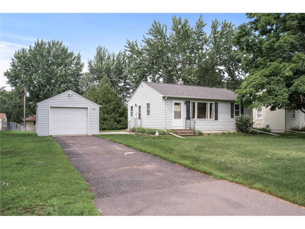 1747 Hillview Road Shoreview MN 55126 6569726 image1