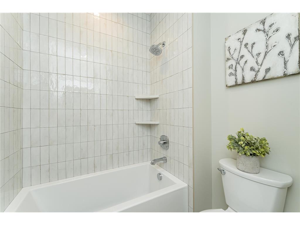 1747 Mayowood Court SW Rochester MN 55902 6725319 image27