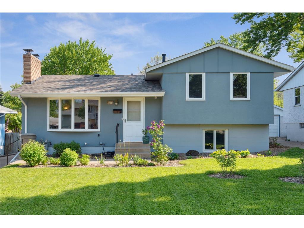 1748 Leone Avenue Saint Paul MN 55106 6536233 image1