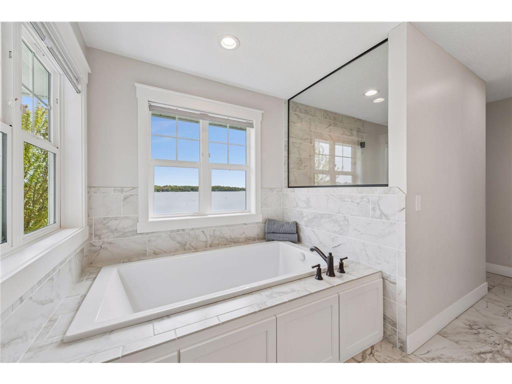 1748 Shorewood Lane Mound MN 55364 - Lake Minnetonka 7049578 image34