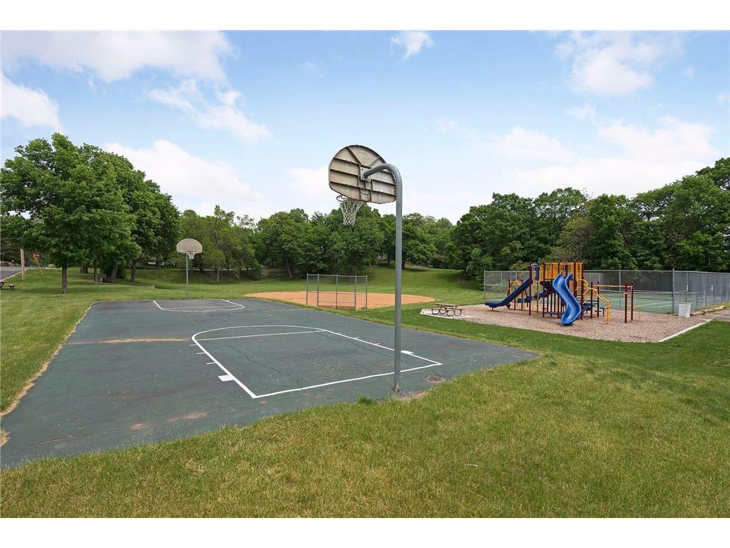 1748 Shorewood Lane Mound MN 55364 - Lake Minnetonka 7049578 image69