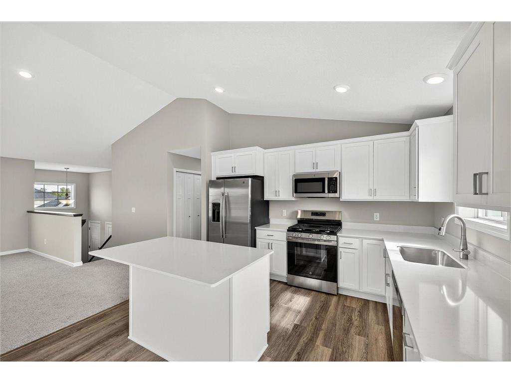 1748 Squirrel Way New Richmond WI 54017 7073483 image11