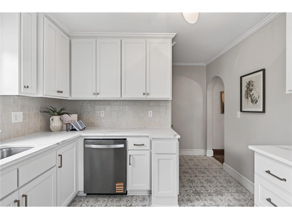 1749 Hamline Avenue N Falcon Heights MN 55113 7073031 image14