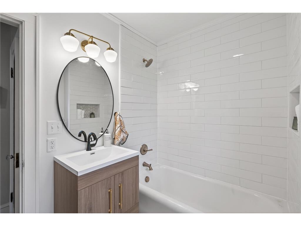 1749 Hamline Avenue N Falcon Heights MN 55113 7073031 image23