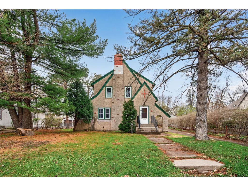 1749 Hamline Avenue N Falcon Heights MN 55113 7073031 image3