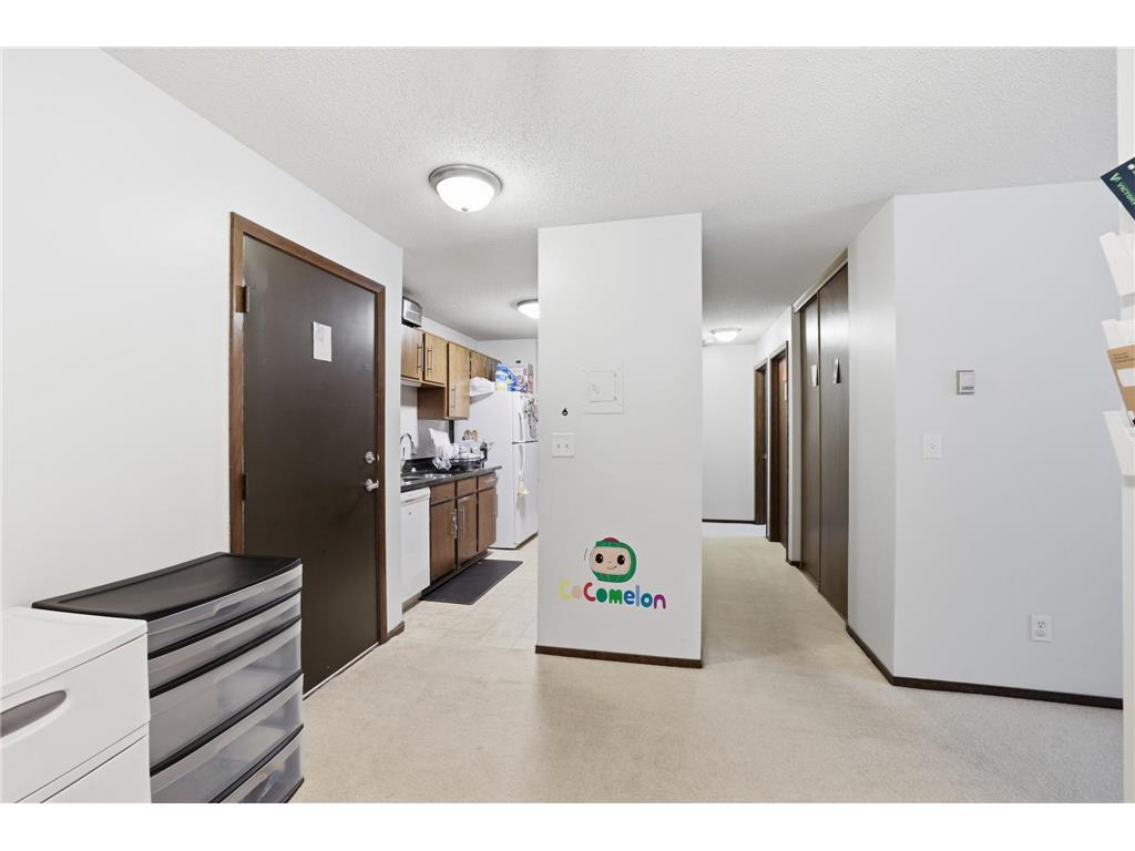 175 County Road B2 E #203 Little Canada MN 55117 7065124 image10