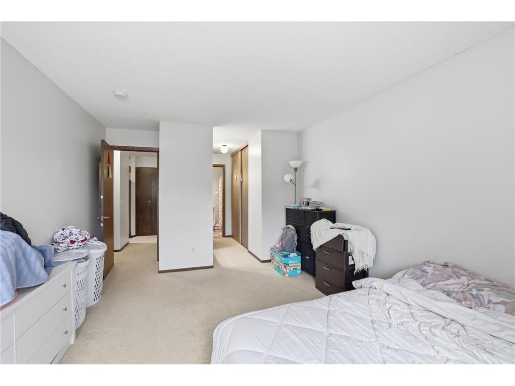 175 County Road B2 E #203 Little Canada MN 55117 7065124 image12