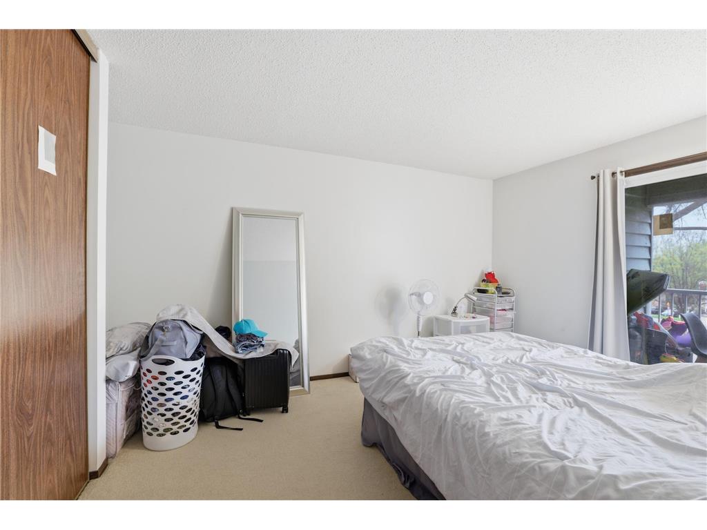 175 County Road B2 E #203 Little Canada MN 55117 7065124 image16