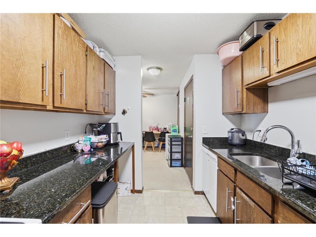 175 County Road B2 E #203 Little Canada MN 55117 7065124 image2