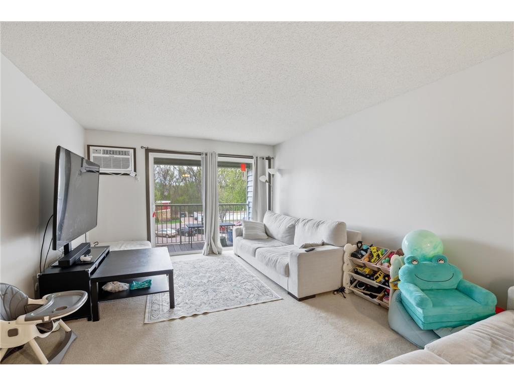175 County Road B2 E #203 Little Canada MN 55117 7065124 image3