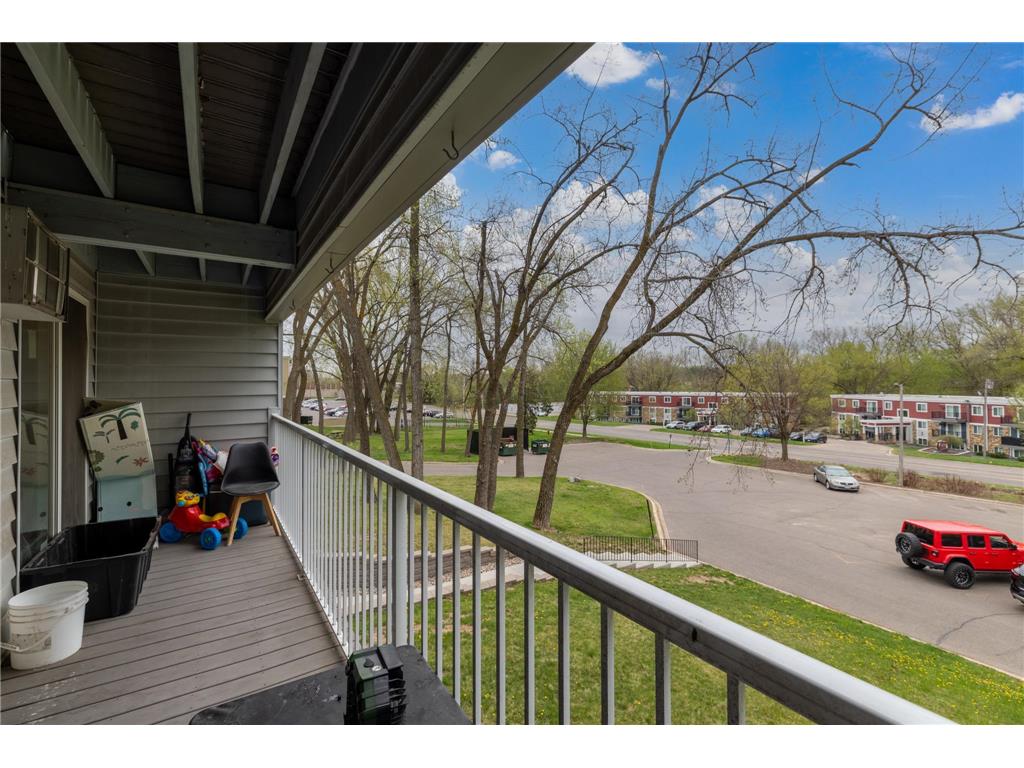 175 County Road B2 E #203 Little Canada MN 55117 7065124 image8