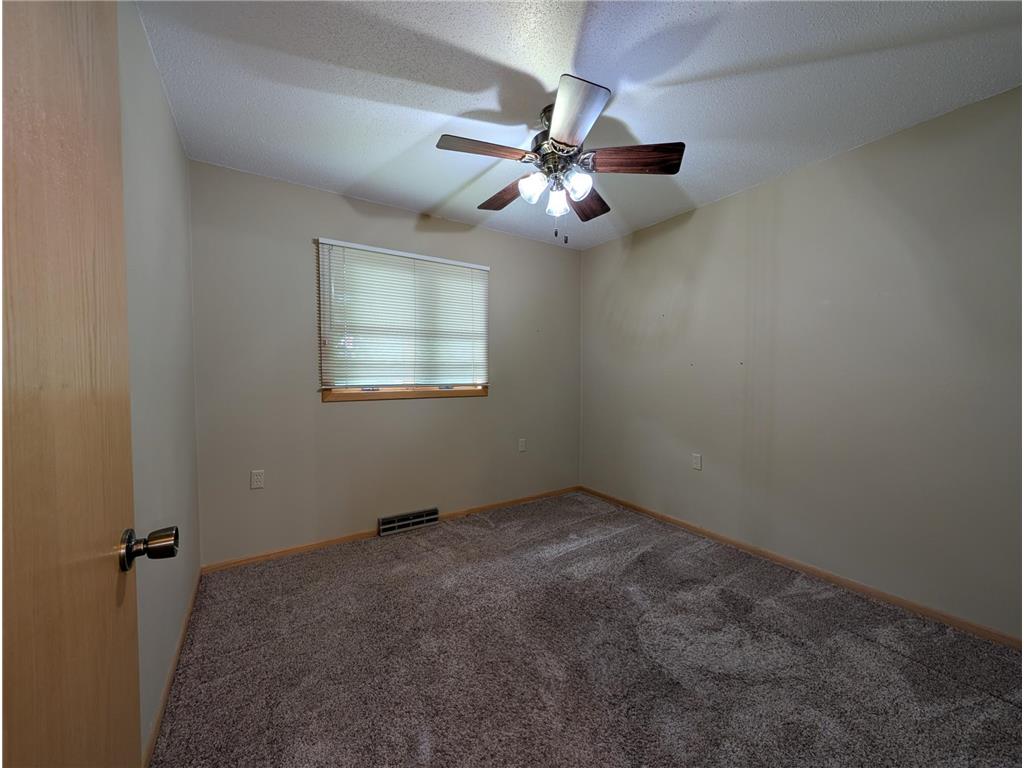 175 E 4th Street Cottonwood MN 56229 6746764 image16