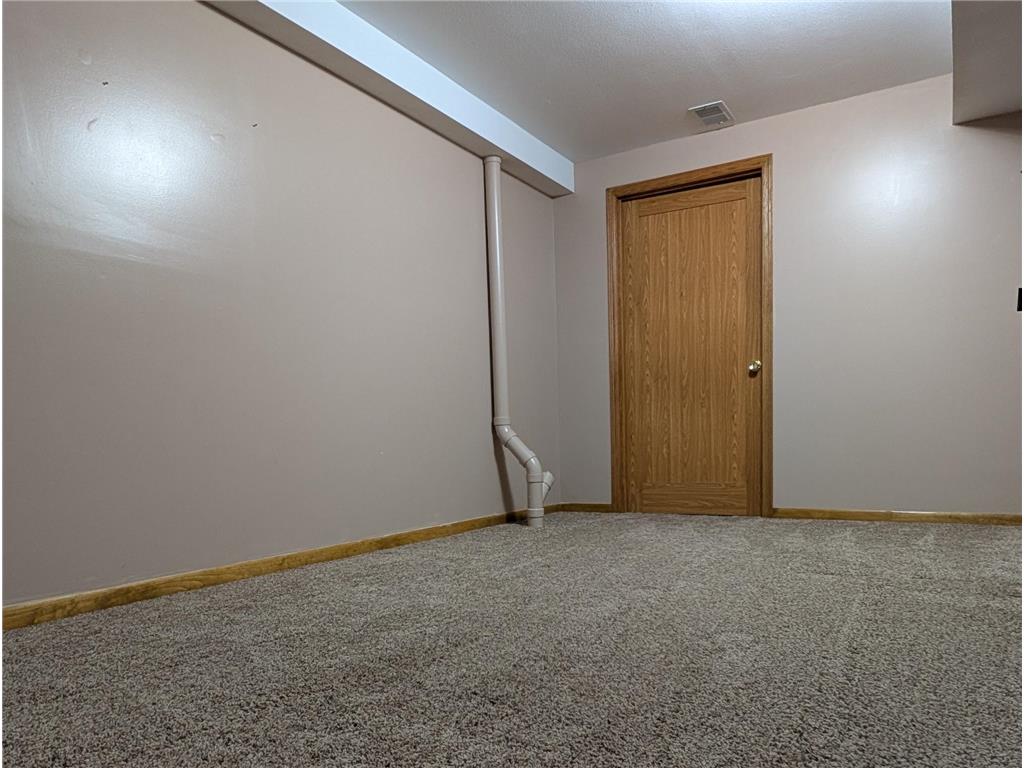 175 E 4th Street Cottonwood MN 56229 6746764 image19