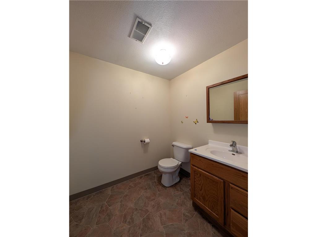 175 E 4th Street Cottonwood MN 56229 6746764 image23