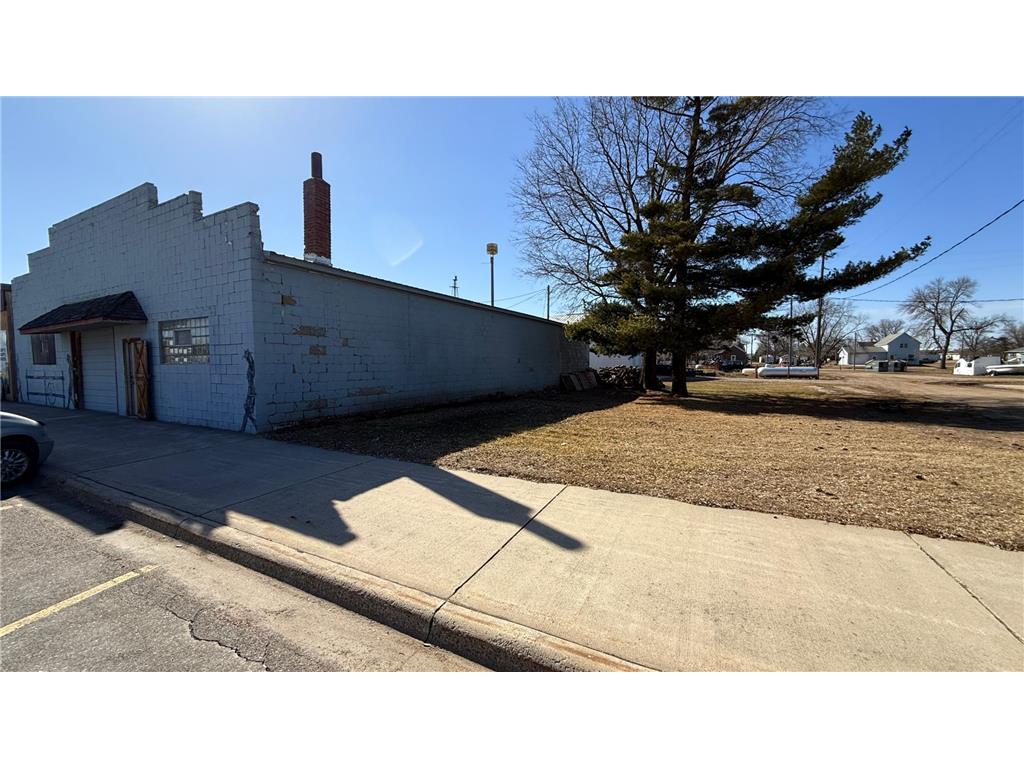 175 S Broadway Street Vesta MN 56292 7034789 image3