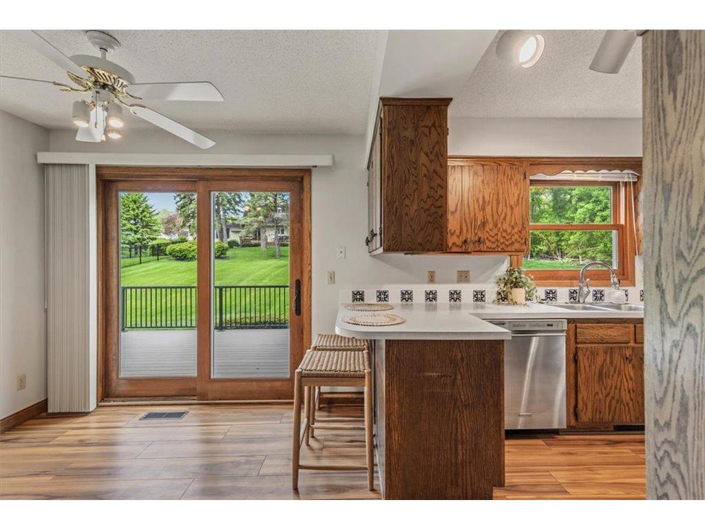 175 W Kraft Road West Saint Paul MN 55118 7038999 image11