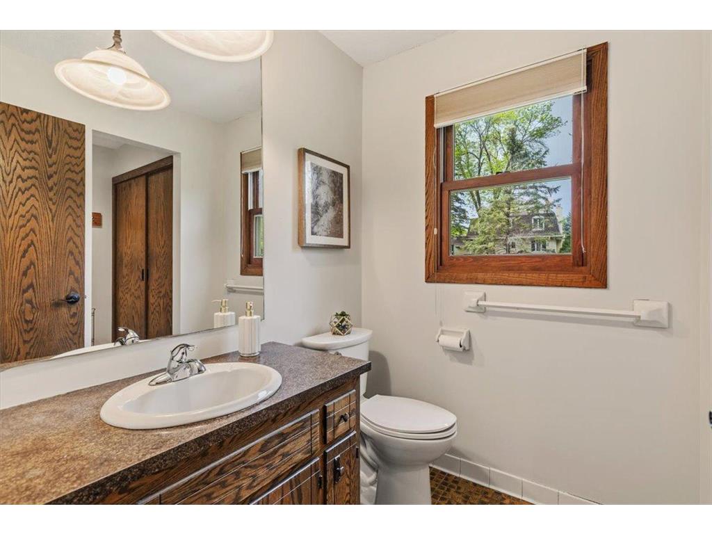 175 W Kraft Road West Saint Paul MN 55118 7038999 image21